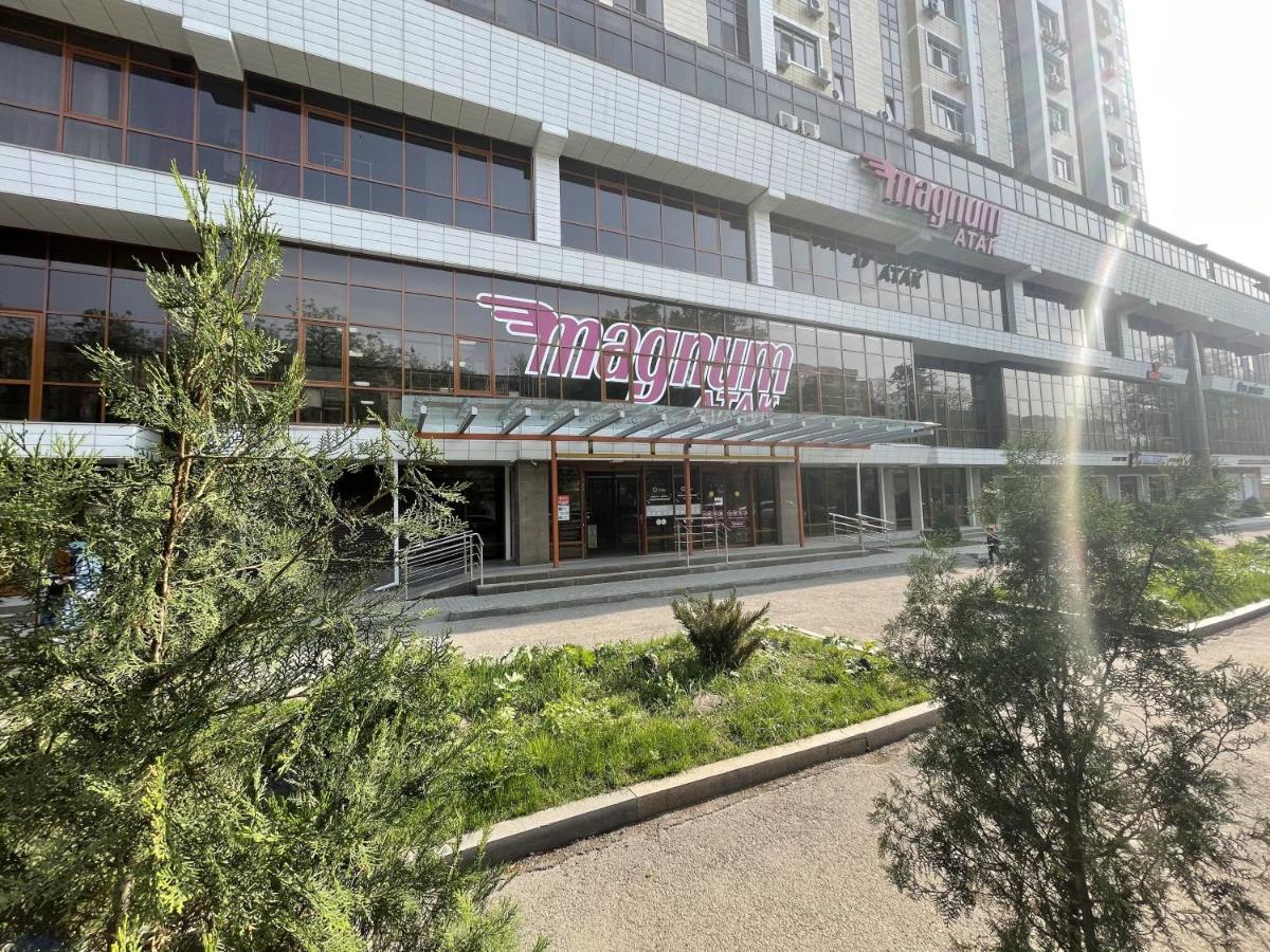Апартаменты #3 Almaty Ngoại thất bức ảnh