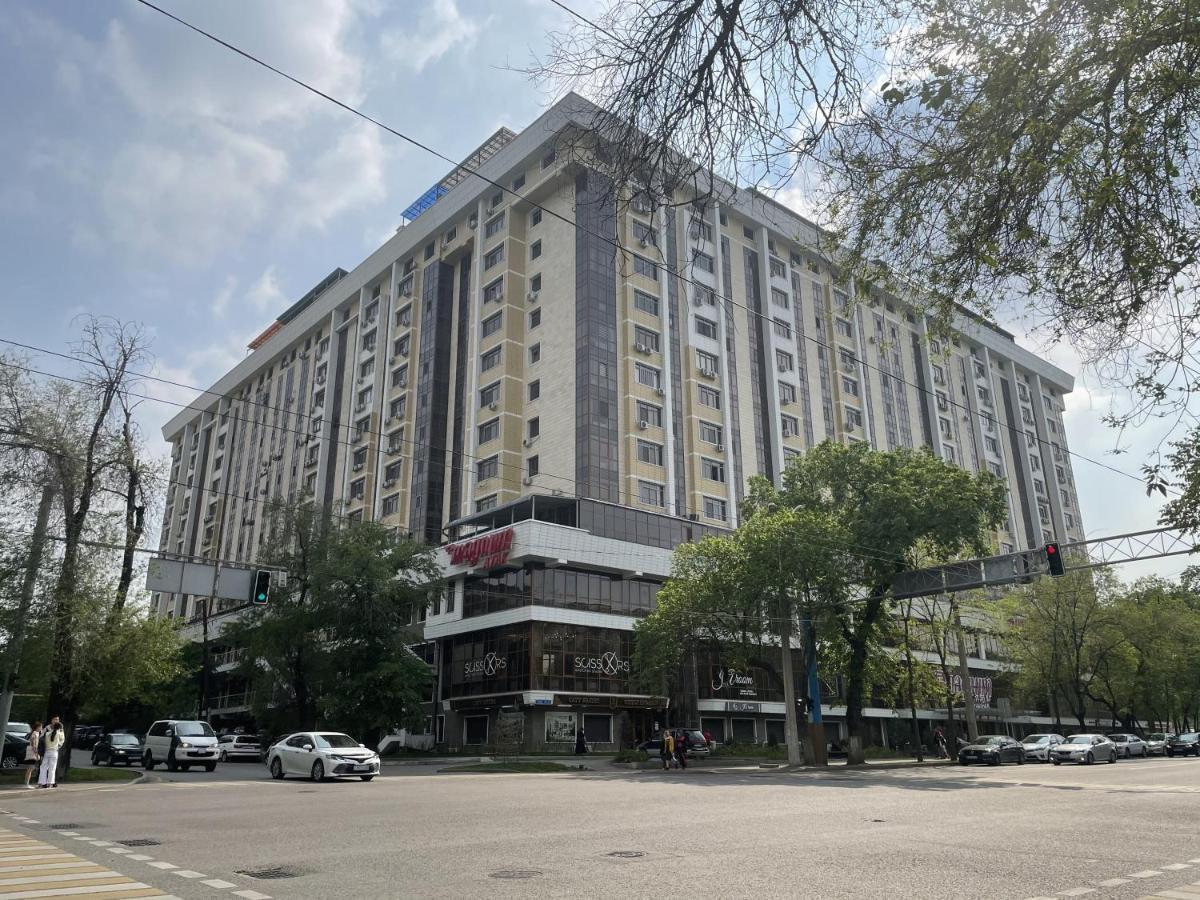 Апартаменты #3 Almaty Ngoại thất bức ảnh