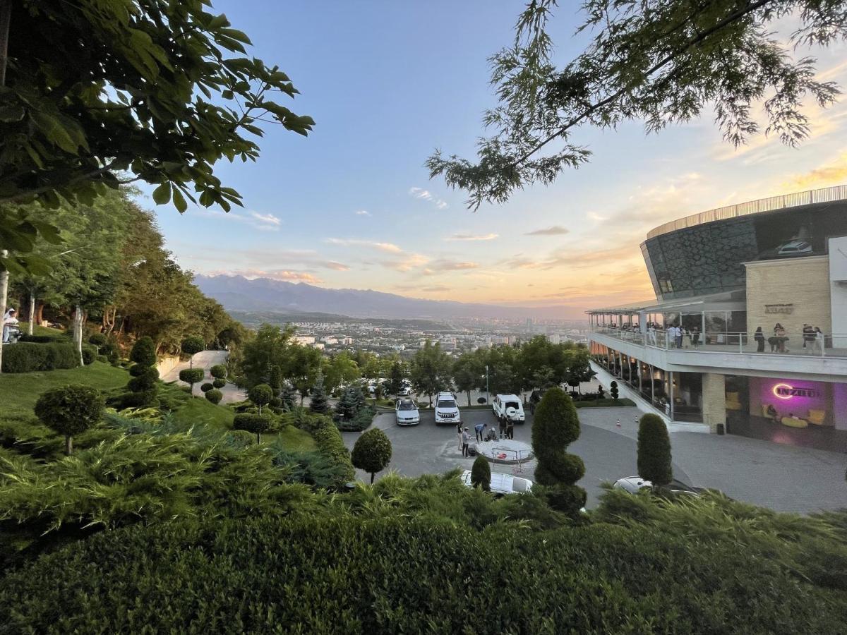 Апартаменты #3 Almaty Ngoại thất bức ảnh